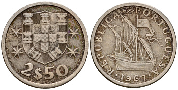 Португалия 2,5 эскудо 1967 парусник KM 590 медно-никель 4602-317