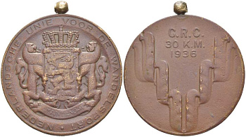НИДЕРЛАНДЫ МЕДАЛЬ 1936 ОТ НИДЕРЛАНДСКОГО СОЮЗА ПЕШИХ ПРОГУЛОК, ЗА УЧАСТИЕ В МАРАФОНЕ НА 30 КИЛИМЕТРОВ, С УШКОМ ДЛЯ НОШЕНИЯ, ДИАМЕТР 35 ММ. жёлтый металл 215-733