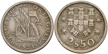 Португалия 2,5 эскудо 1969 парусник KM 590 медно-никель    4152-1113