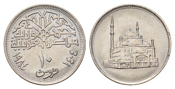 Египет 10 пиастров 1984 Мечеть Мухаммеда Али KM 556 медно-никель UNC 4673-652