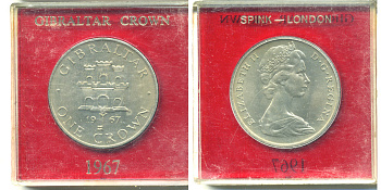 Гибралтар 1 крона 1967 Елизавета II (1952-2022), старый замок, в оригинальной пластиковой коробке, первый год чекана KM 4 медно-никель UNC 6-6-1-4