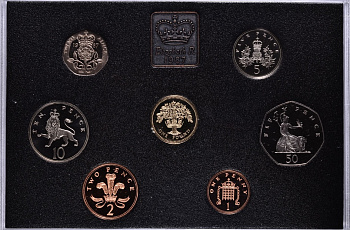 Великобритания набор из 7 монет + жетон монетного двора 1987 в оригинальной пластиковой упаковке PROOF 7-5-4-10