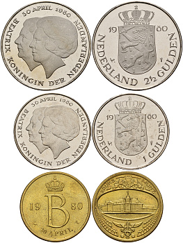 Нидерланды набор из 2 монет 1980 Беатрикс королева Нидерландов, коробка, сертификат, жетон монетного двора    UNC 4-3-5-15