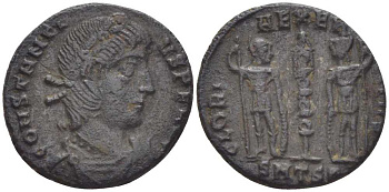 Римская Империя нуммий 337 - 340 Констанций II, CONSTANTIVS P F AVG / GLORIA EXERCITVS, Фессалоника, (степень редкости С2) RIC 56 биллон 1073-17-102