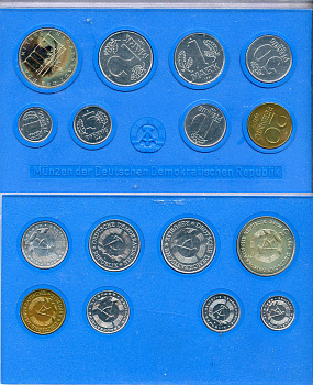 ГДР официальный набор из 8 монет включая 5 марок Бранденбургские ворота 1981 тираж 25000 экземпляров, твердый пластик KM MS3   UNC  8-2-04-08