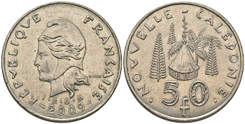 Французская Новая Каледония 50 франков 2009 хижина среди сосен и пальм, (IEOM) KM 13a, Schoen 15a, Lec 128i медно-никель 114-445