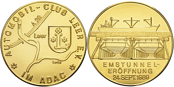 Германия медаль 1989 АВТОМОБИЛЬНОГО КЛУБА ADAC, В ПАМЯТЬ ОТКРЫТИЯ ДВИЖЕНИЯ ПО ПОДВОДНОМУ ТОННЕЛЮ ПОД РЕКОЙ EMS, 24 сентября 1989 года, диаметр 50 мм. жёлтый металл 05-139-22