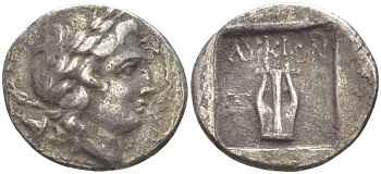 Ликийская лига, Ксантос драхма 167-81 гг. до н.э. голова Аполлона в Лавровом венке / ??????, лира в квадратном углублении, вес 2,64 г Troxell 41, 5 серебро 00-821-57