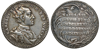 Швеция медаль 18 век с изображением Карла XII и его датами жизни, диаметр 33,3 мм., вес 15,0 гр.  серебро    00-809-15